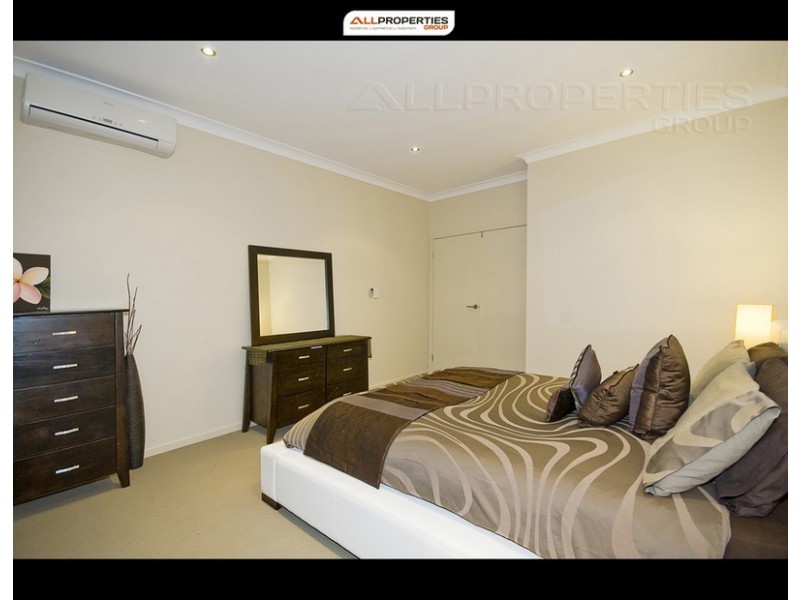 11 Crawford Pl – Mayfield Estate, Calamvale QLD 4116