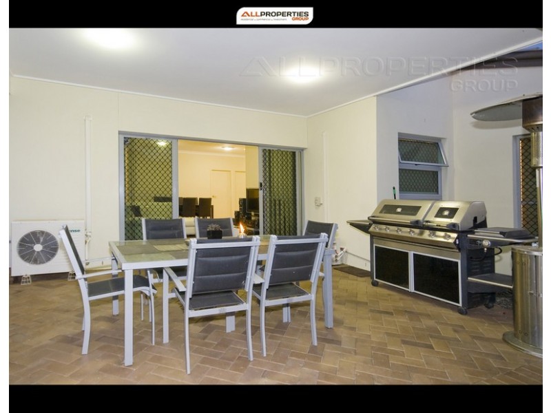 11 Crawford Pl – Mayfield Estate, Calamvale QLD 4116