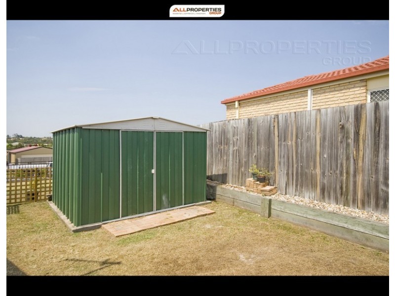 12 Oakview St, Parkinson QLD 4115