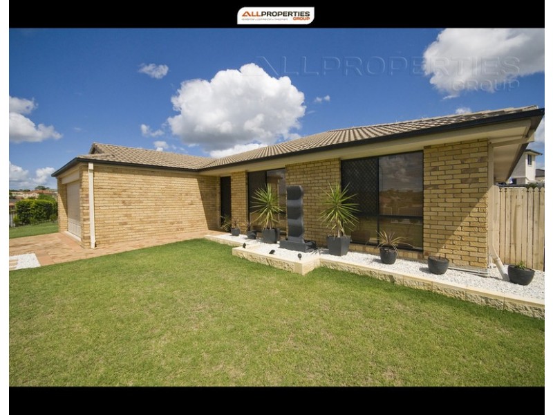 12 Oakview St, Parkinson QLD 4115