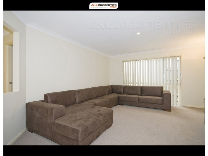 5 Hattah Place, Parkinson QLD 4115