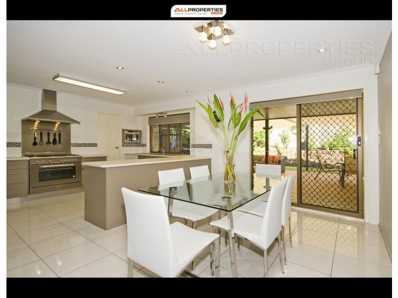 12 Sheriff Street, Forestdale QLD 4118