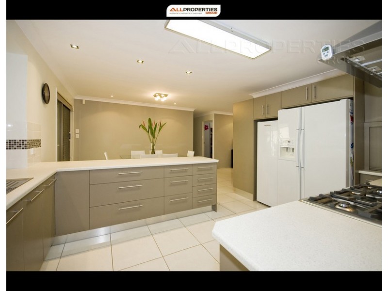 12 Sheriff Street, Forestdale QLD 4118