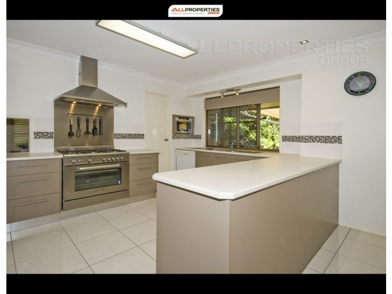 12 Sheriff Street, Forestdale QLD 4118