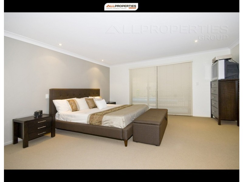 12 Sheriff Street, Forestdale QLD 4118