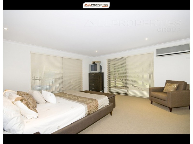 12 Sheriff Street, Forestdale QLD 4118