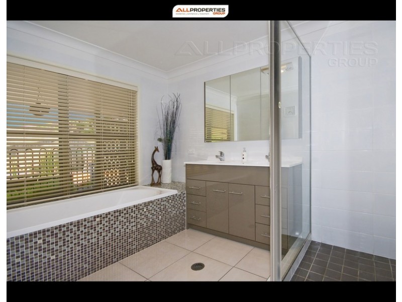 12 Sheriff Street, Forestdale QLD 4118