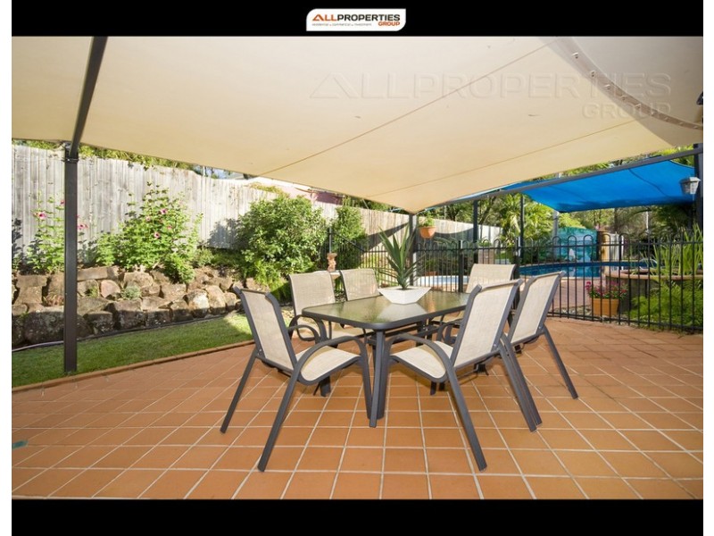 12 Sheriff Street, Forestdale QLD 4118