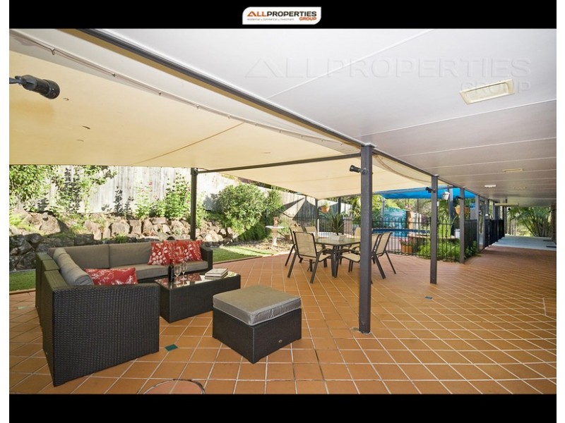 12 Sheriff Street, Forestdale QLD 4118