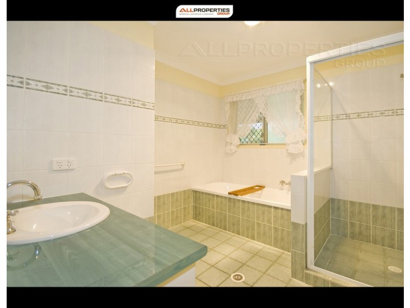 42 Blueberry Ash Court (Flagstone Estate), Jimboomba QLD 4280