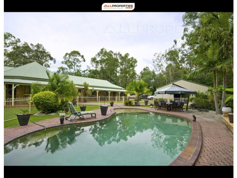 305 Forestdale Drive, Forestdale QLD 4118