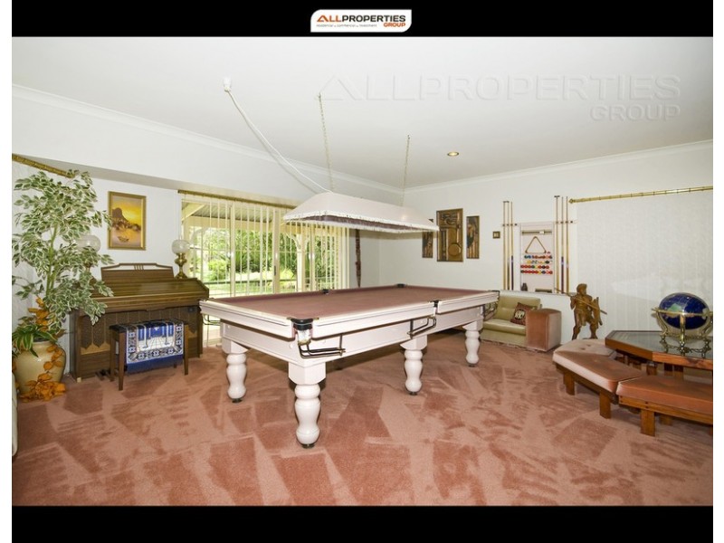 305 Forestdale Drive, Forestdale QLD 4118