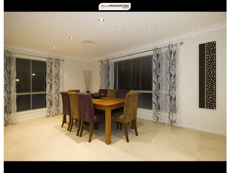 15 Bridgewater Cl, Trinity Green, Drewvale QLD 4116