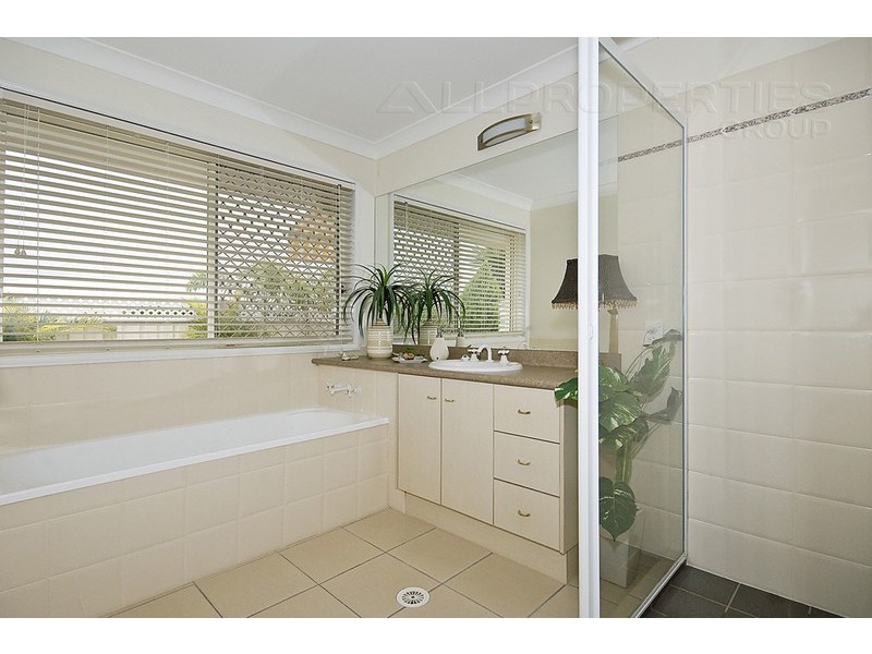 32 Fortune Street, Springfield Lakes QLD 4300