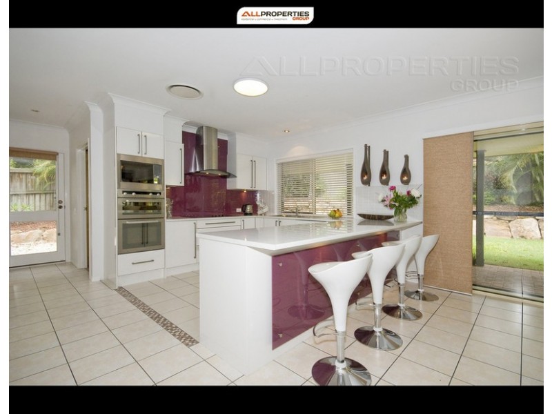 9 Rosewood Place, Forest Lake QLD 4078