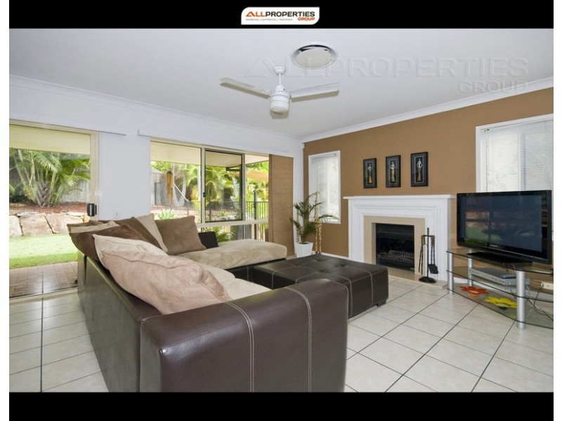 9 Rosewood Place, Forest Lake QLD 4078