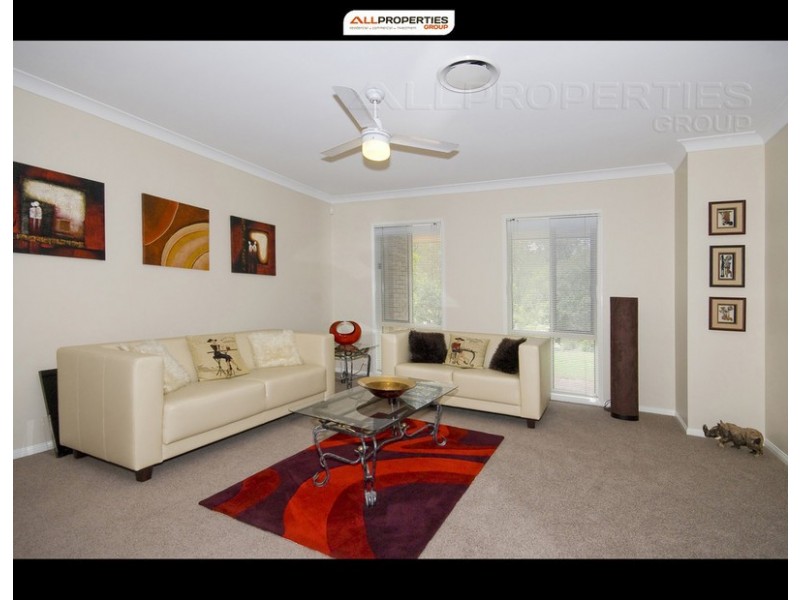 9 Rosewood Place, Forest Lake QLD 4078