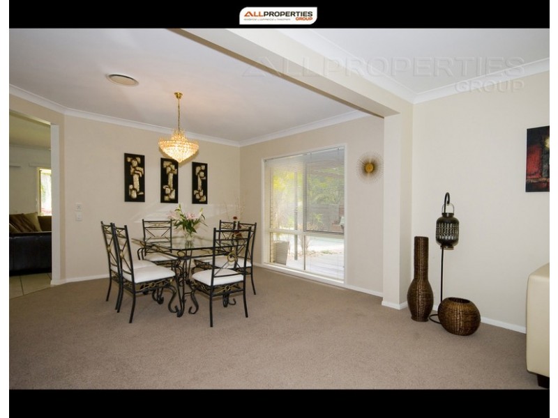 9 Rosewood Place, Forest Lake QLD 4078