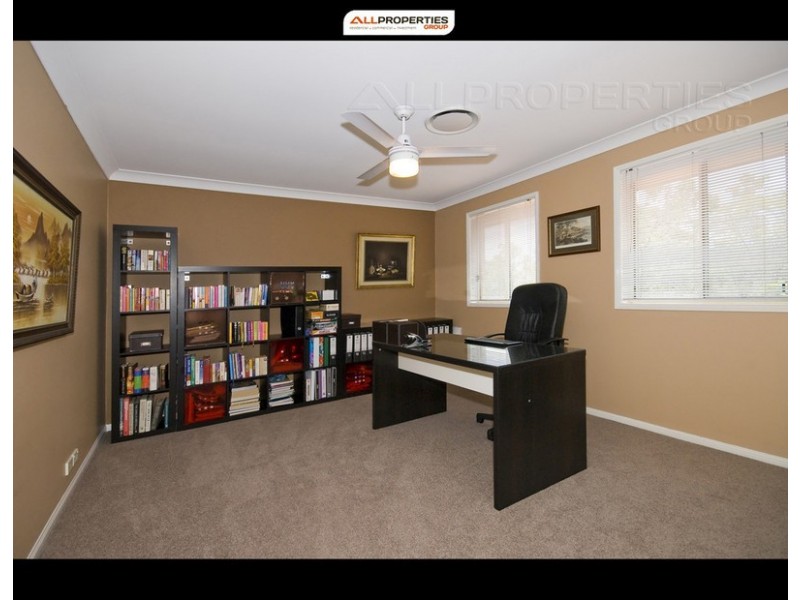 9 Rosewood Place, Forest Lake QLD 4078