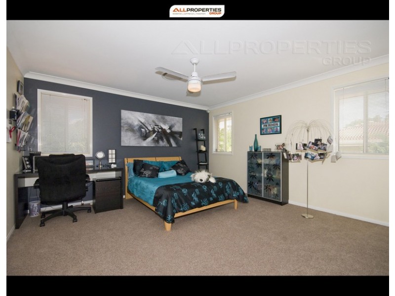 9 Rosewood Place, Forest Lake QLD 4078