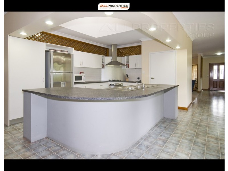 44 Nottingham Court, Forestdale QLD 4118