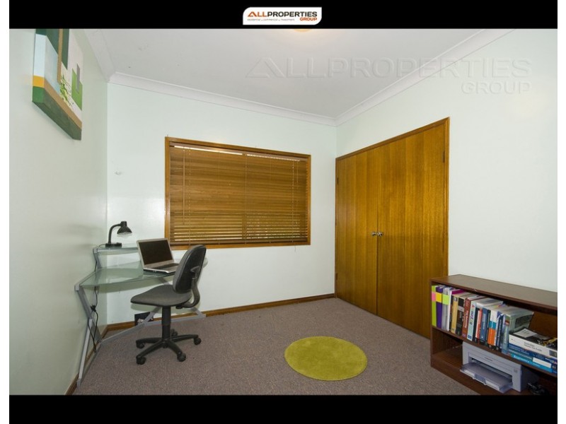 44 Nottingham Court, Forestdale QLD 4118