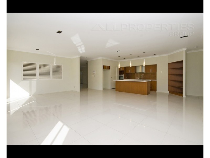 67 Parkwood Drive, Parkwood Estate, Heathwood QLD 4110