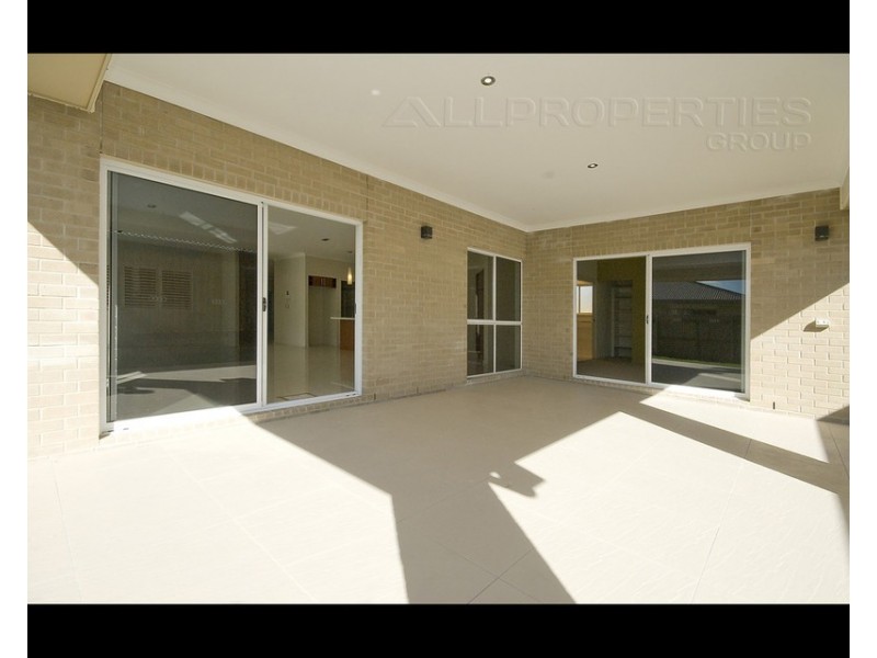 67 Parkwood Drive, Parkwood Estate, Heathwood QLD 4110