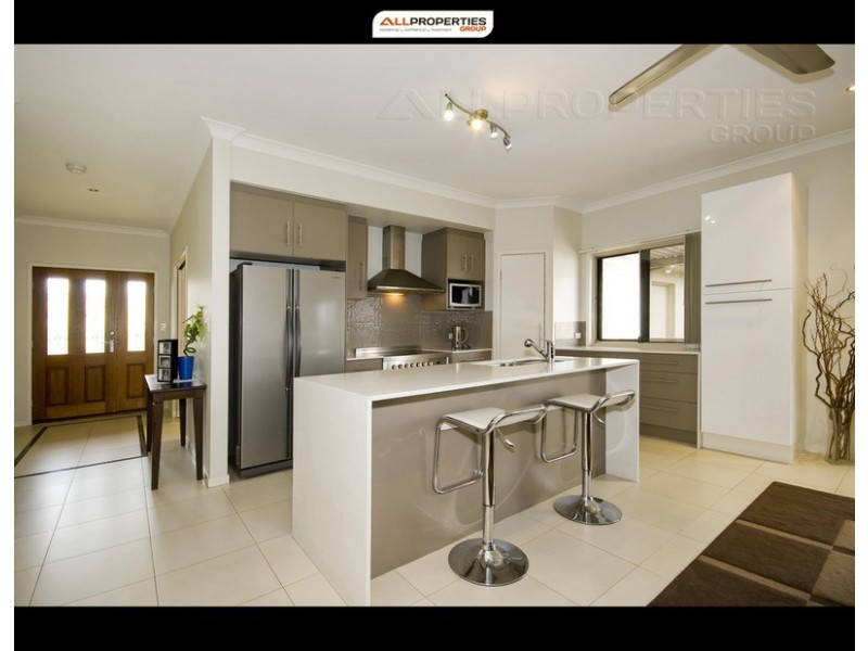 45 Gilberton Crescent, Forest Lake QLD 4078