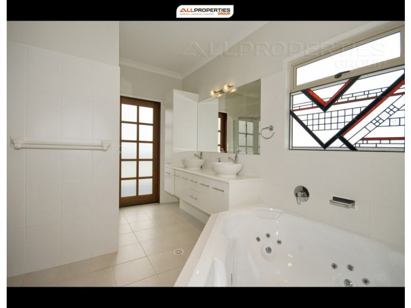 45 Gilberton Crescent, Forest Lake QLD 4078