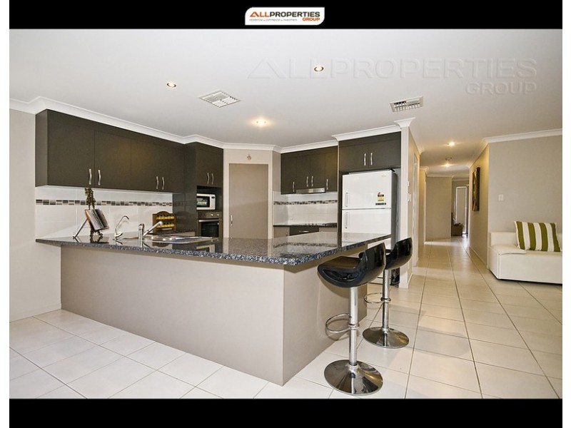 7 HASTINGS CLOSE, Calamvale QLD 4116