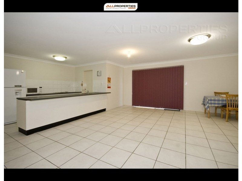 6 RESI DRIVE, Regents Park QLD 4118