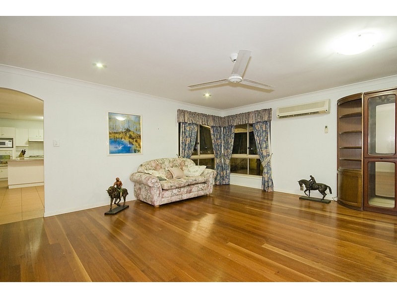 3 Amara Crescent, Forest Lake QLD 4078