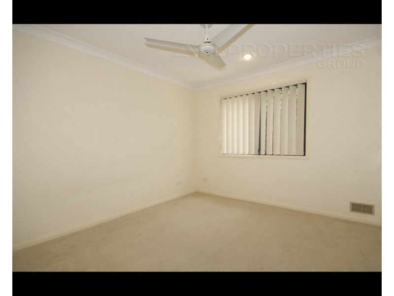 32 Carisbrook Circuit, Forest Lake QLD 4078