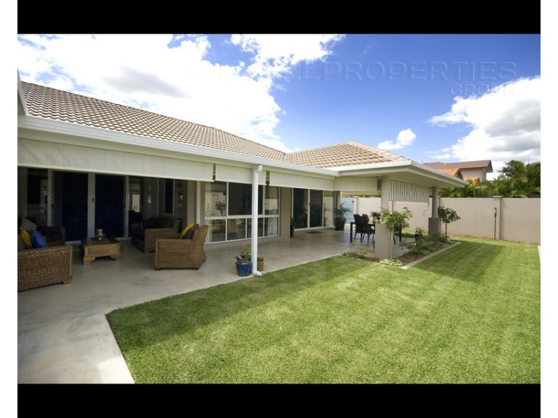 3 Cocoparra Cres, Parkinson QLD 4115