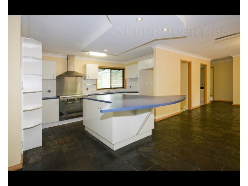 225 Forestdale Drive, Forestdale QLD 4118