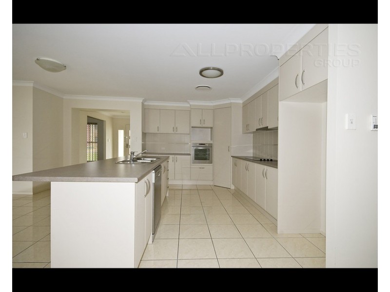 12 Coolibah Street, Heathwood QLD 4110