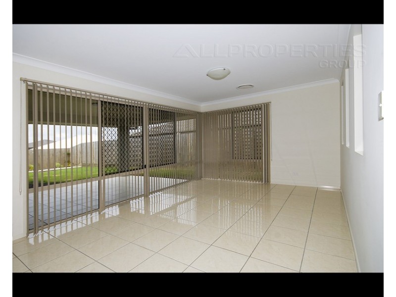 12 Coolibah Street, Heathwood QLD 4110