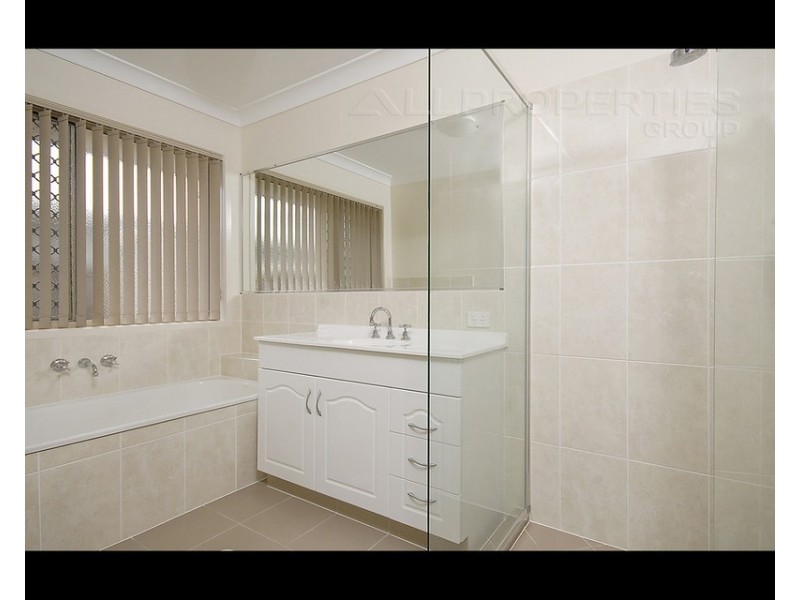 12 Coolibah Street, Heathwood QLD 4110