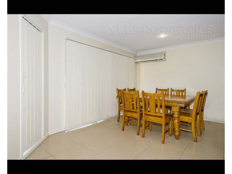 31 Hawthorne Street, Forest Lake QLD 4078