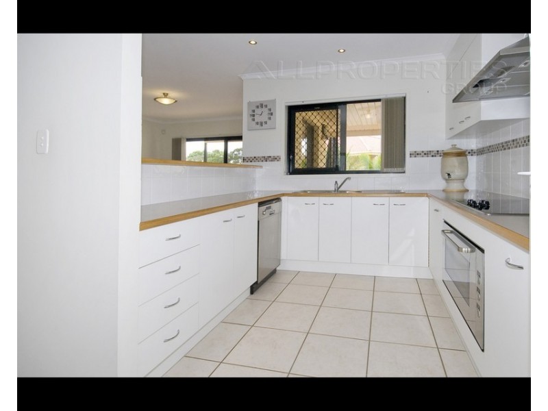 81 Waterbrooke Cct, Drewvale QLD 4116