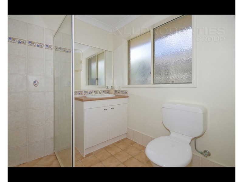 4 Simpson Way, Forest Lake QLD 4078