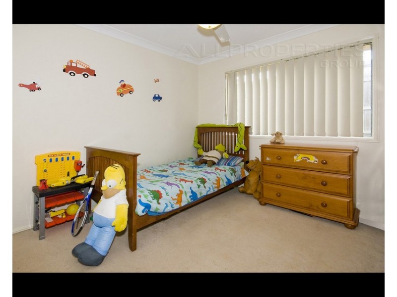4 Simpson Way, Forest Lake QLD 4078