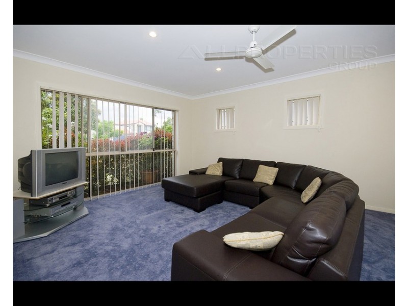 82 Claremont Parade, Forest Lake QLD 4078