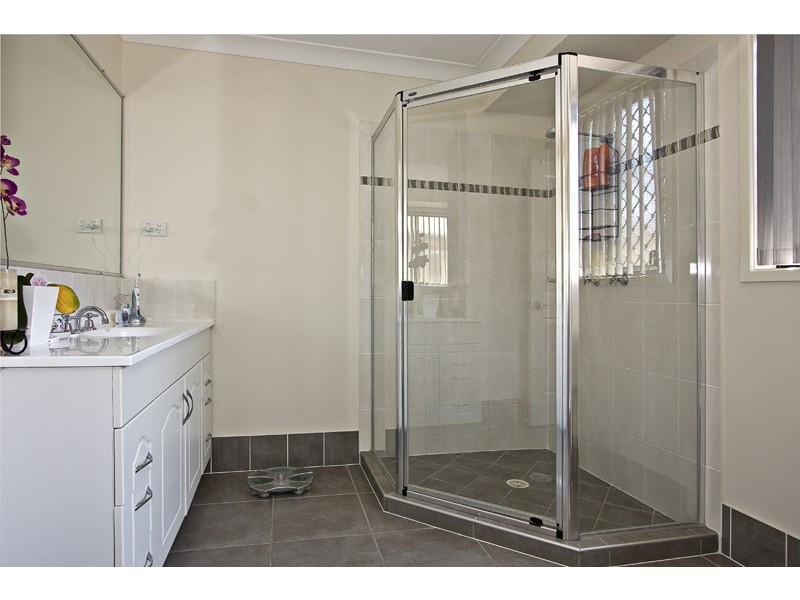 7 Coolibah Street, Heathwood QLD 4110