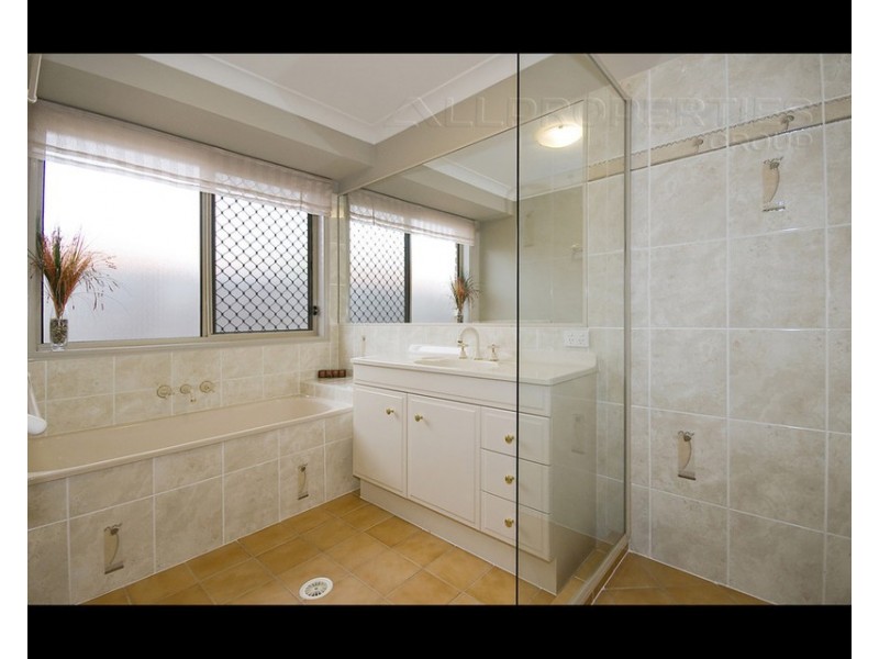 73 Caley Cres, Drewvale QLD 4116