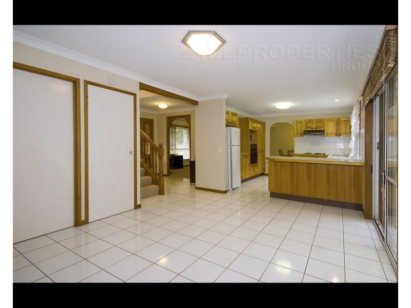 114  Garro St, Sunnybank Hills QLD 4109