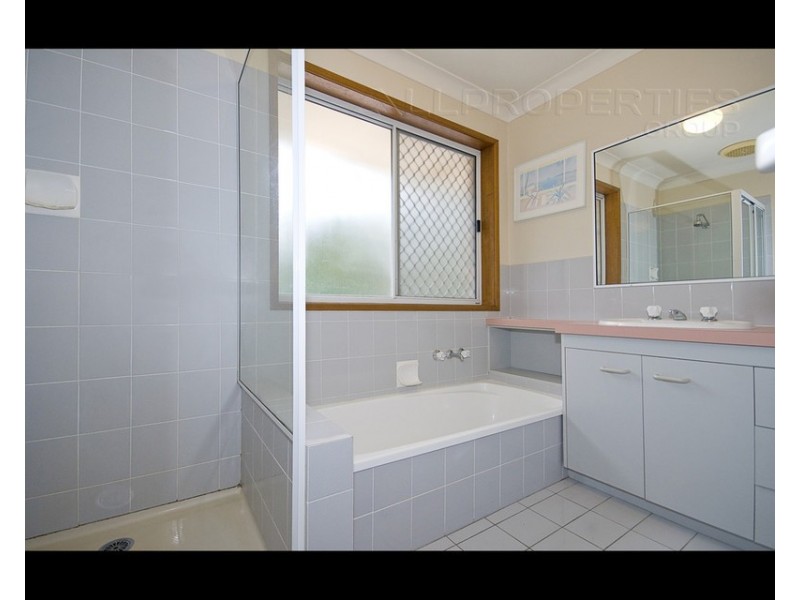 114  Garro St, Sunnybank Hills QLD 4109