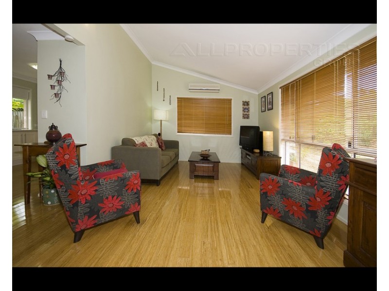 15 Statesman Cres, Sunnybank Hills QLD 4109