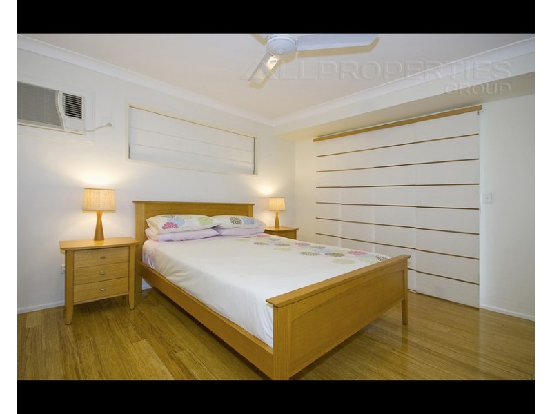 15 Statesman Cres, Sunnybank Hills QLD 4109